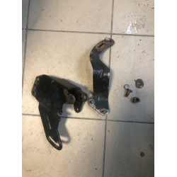 Mercruiser 4.3 mocowanie pompy wspomagania