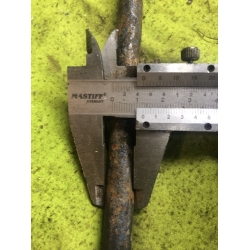 Przetyczka trymu silnika 010