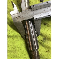 Wałek stopy silnika dł 31cm