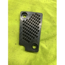 Suzuki kratka zabezpieczająca wlew wody do stopy