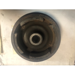 FLYWHEEL 9.9 - 15 HP 4S HONDA Reference : Honda BF-8E07 Condition : Used Used flywheel outboard motor HONDA Manual start 9.9HP 15HP 4S ZV4 BF9.9 BF