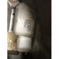 Honda 40201-ZY6-611ZA obudowa kolumny silnika