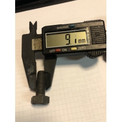 Śruba 944741, Flywheel Bolt 3/8