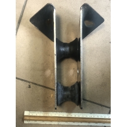 Rolki z nierdzewną prowadnicą do kotwicy