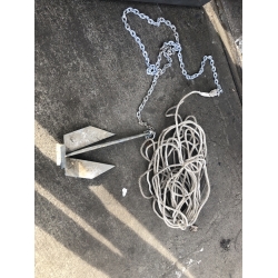 Kotwica z łancuchem i lina