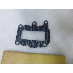 T9 OMC Evinrude Johnson 302032 Gasket, Cover