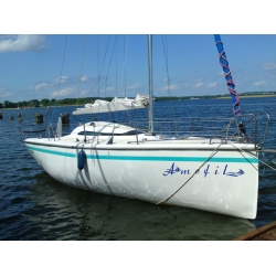 MISTRAL CZARTER JACHTU TWISTER 800